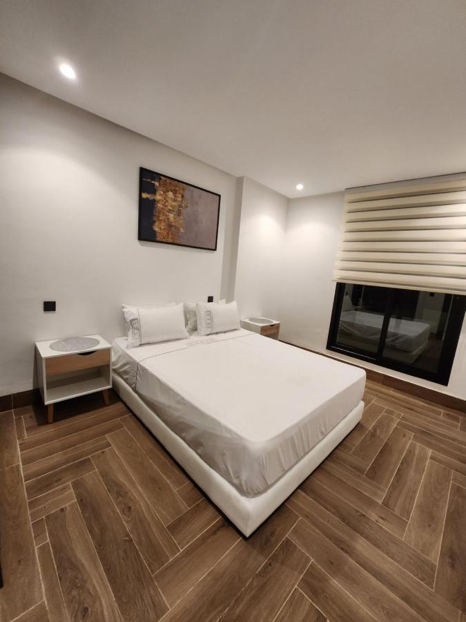 Modern Luxury Retreat: 2-Bedroom Apartment In The Heart Of Marrakech Marrakesh Esterno foto